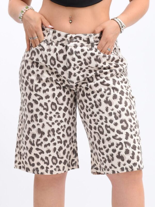 Bermuda Baggy Rígido Crudo Animal Print