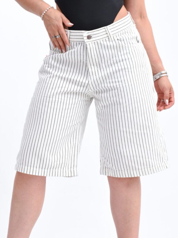 Bermuda Baggy Rígido Blanco Rayado