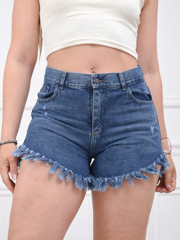 Short Playero Rígido Azul Con Roturas y Botas Deflecadas