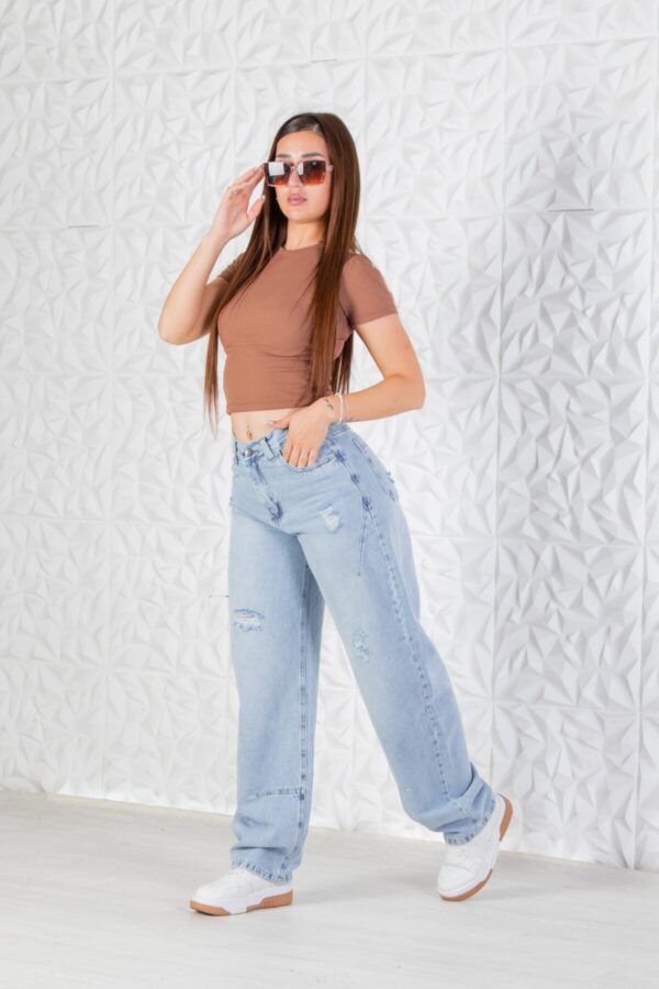 Baggy Rígido Celeste Con Roturas y Pinzas, foto 3